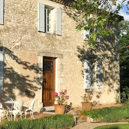 Дом отдыха Saint-capraise-d'eymet Chateau Sleeps 14 With Pool And Air Con