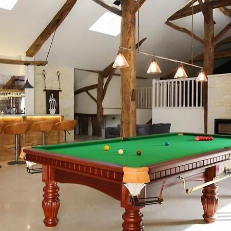 Saint-capraise-d'eymet Chateau Sleeps 14 With Pool And Air Con * Saint-Capraise-d'Eymet